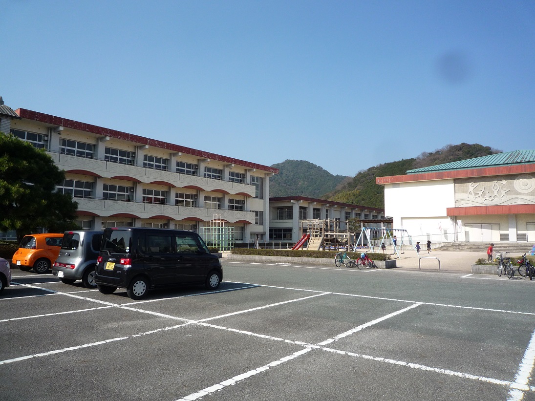 湯田小学校